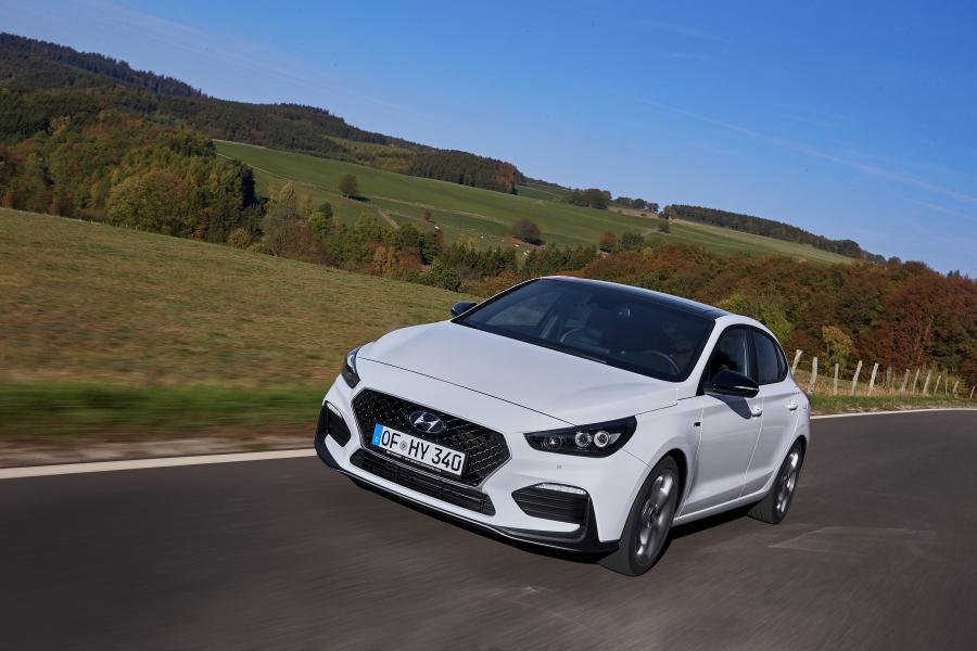  Hyundai i30 Fastback N Line 2018 года  (WW) (фото 20 из 35)